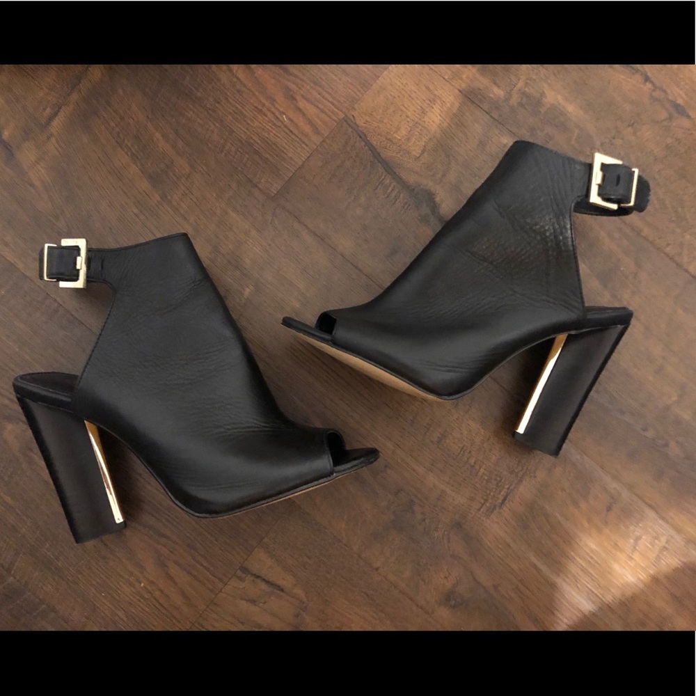 Calvin Klein Black Leather Zola Heel